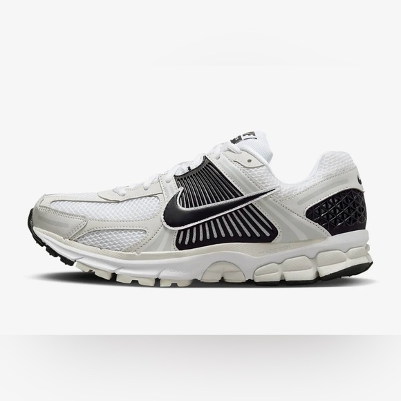 Nike Zoom Vomero 5 White/ Black Men’s Shoes